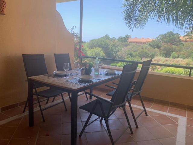 Golf & .apto 2 Bedroom Santa Maria Golf Apartemen *
