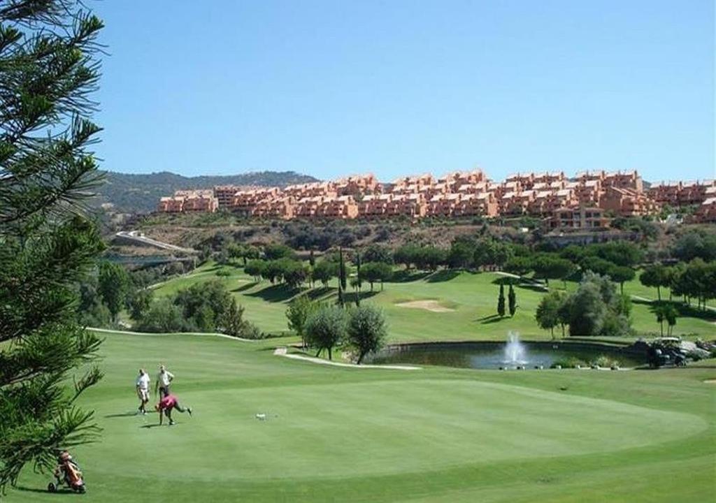 Golf & .apto 2 Bedroom Santa Maria Golf